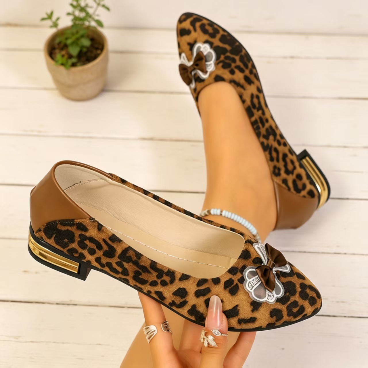 Womens Heels - Autumn Fashion Pointed Toe Low Block