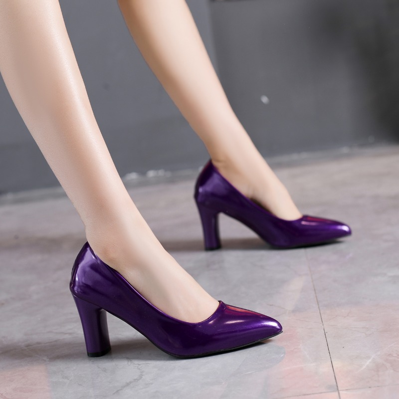 Plus Size Patent Leather Pump  - đánh giá và giá Pump Heel Block