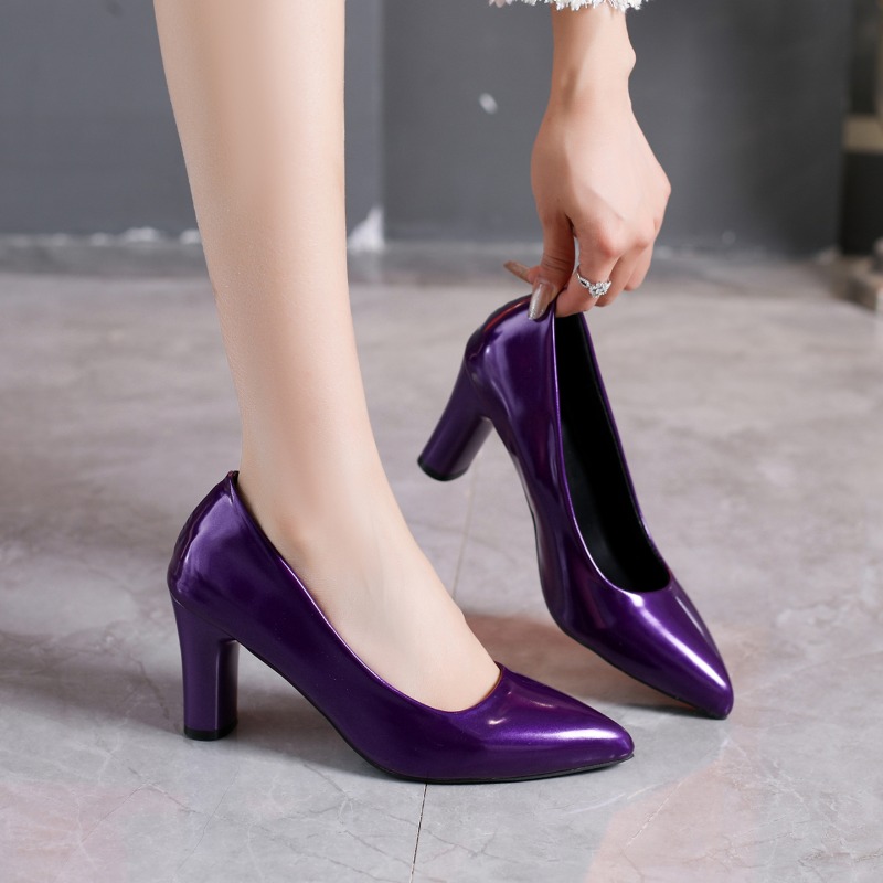 Plus Size Patent Leather Pump  - đánh giá và giá Pump Heel Block